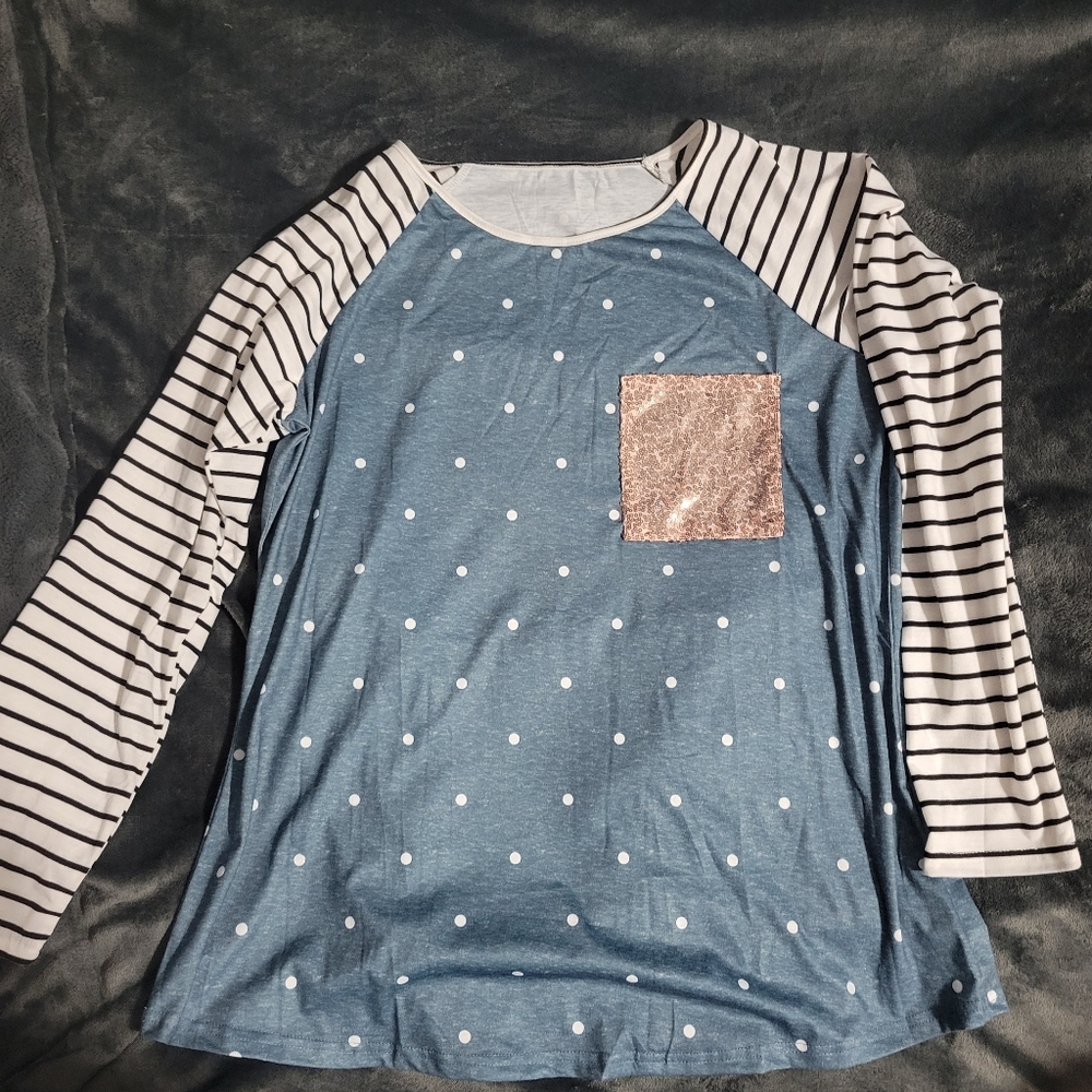 New without Tag ladies xl tunic